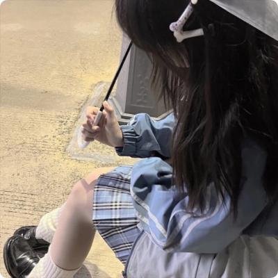 白色巴士